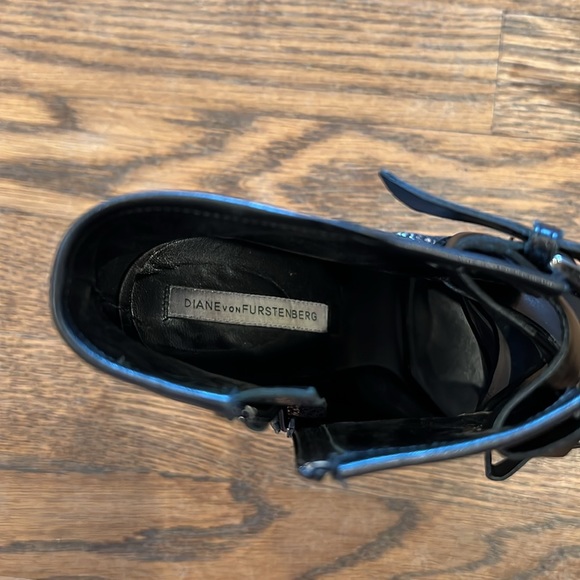 💕x2HP💕Diane von Furstenberg Radcliff Lace-Up Bootie metallic dark silver - Picture 13 of 14